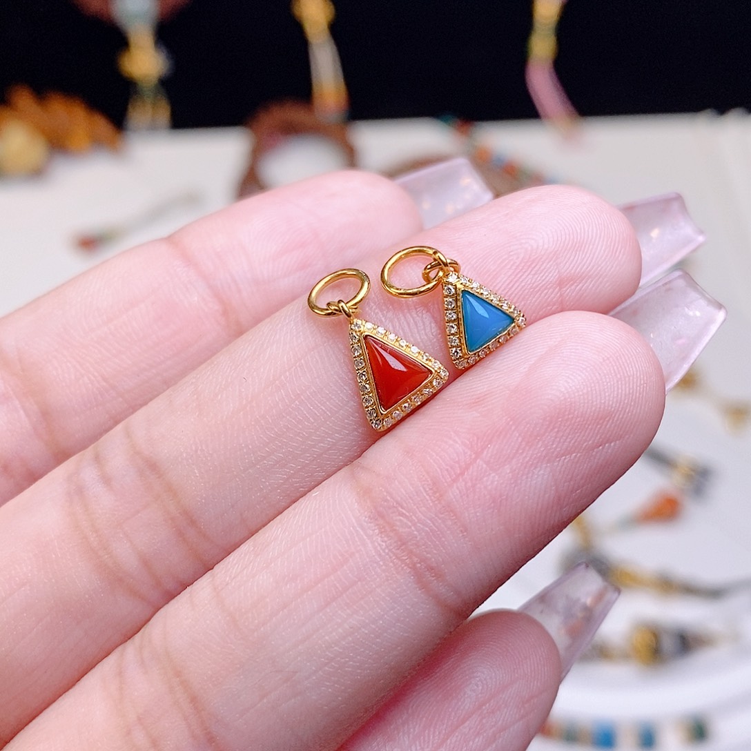 *****树脂制品三角提溜一对