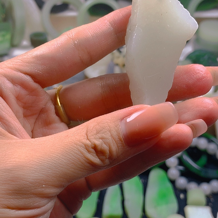 和田玉未镶嵌珠宝半成品