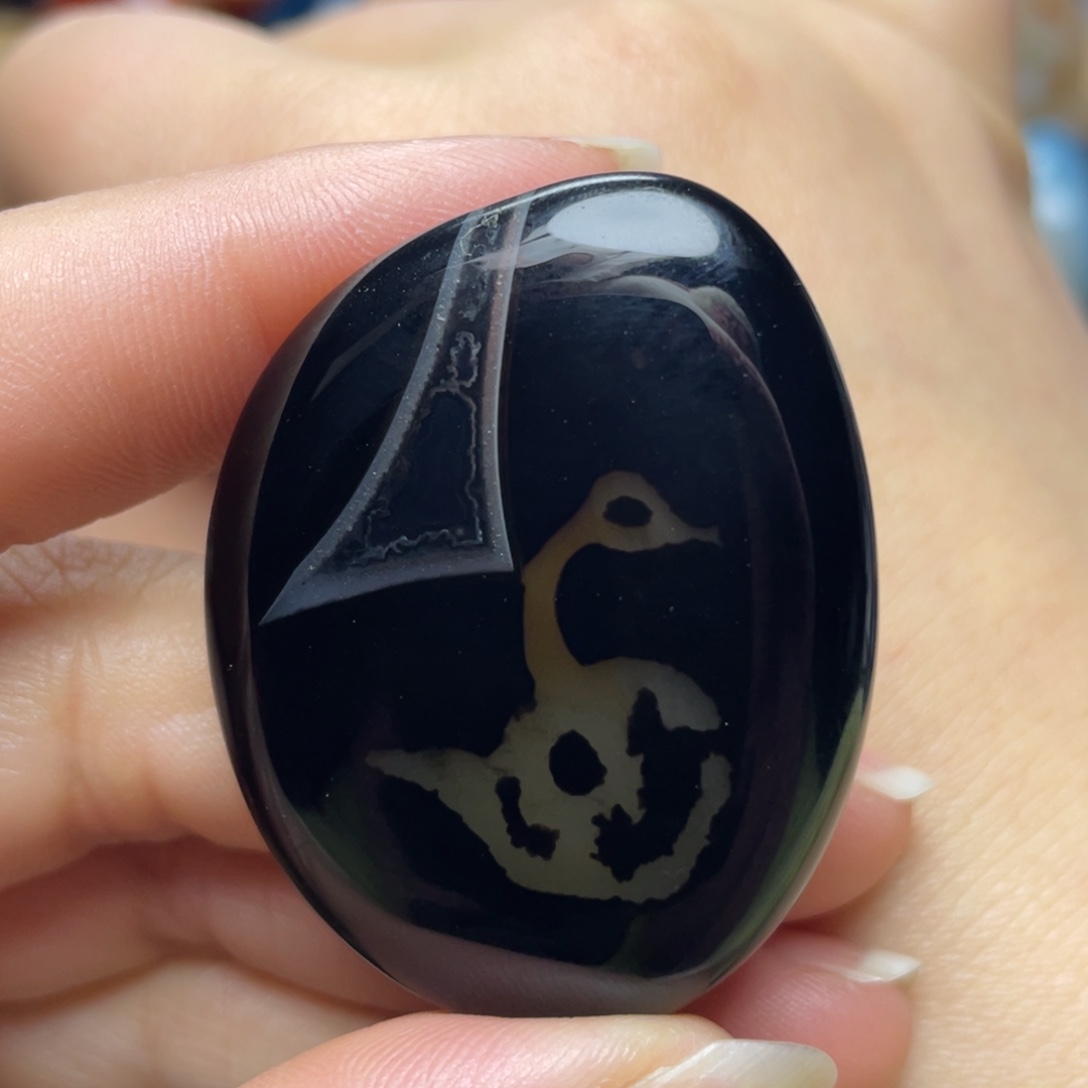 玛瑙/玉髓未镶嵌珠宝奇石