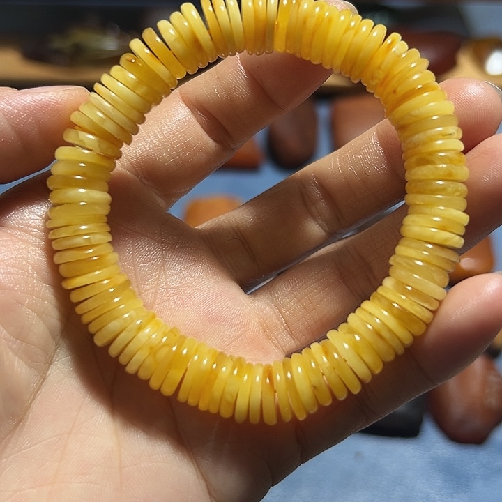 定制琥珀未镶嵌手串