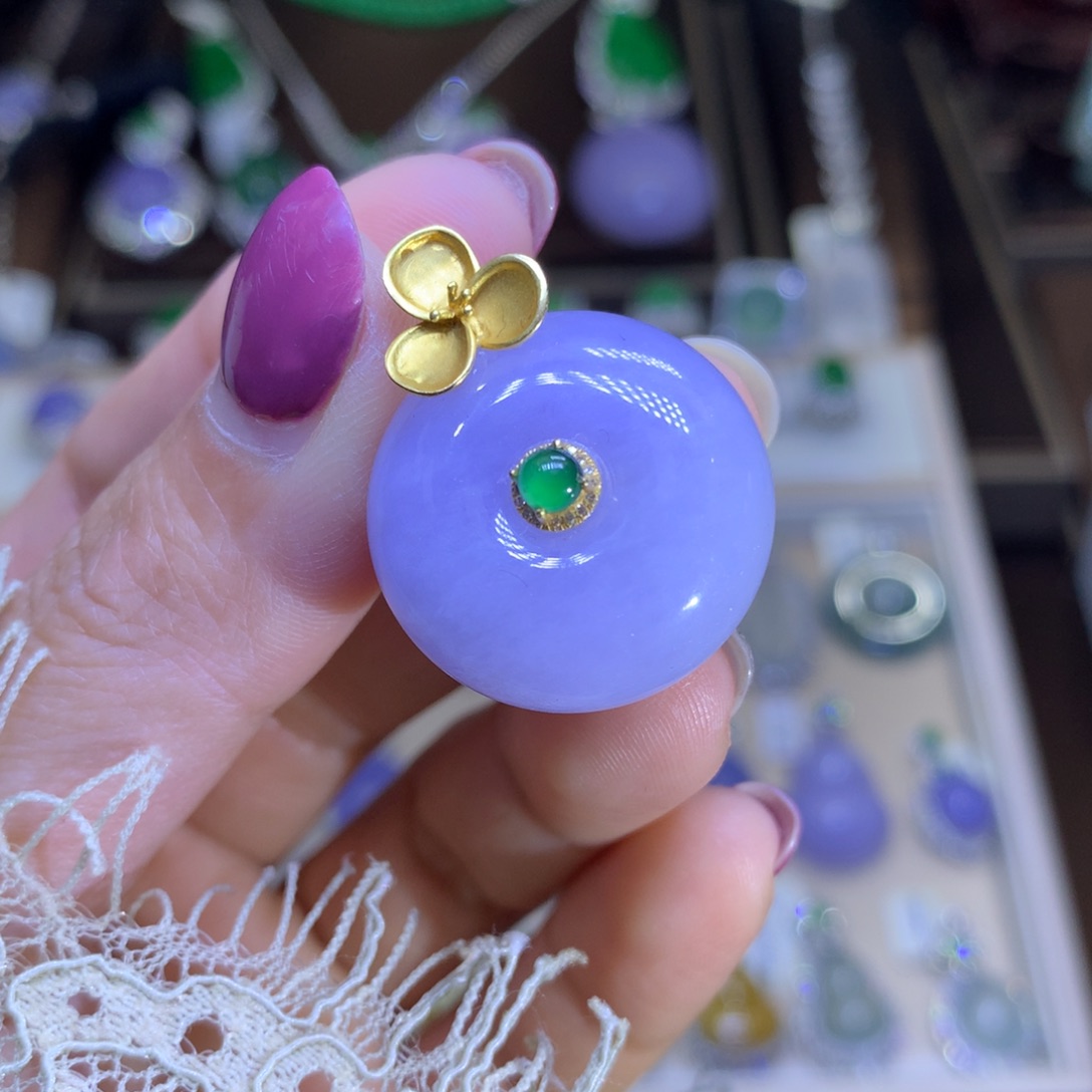 翡翠戒指18K金镶嵌翡翠