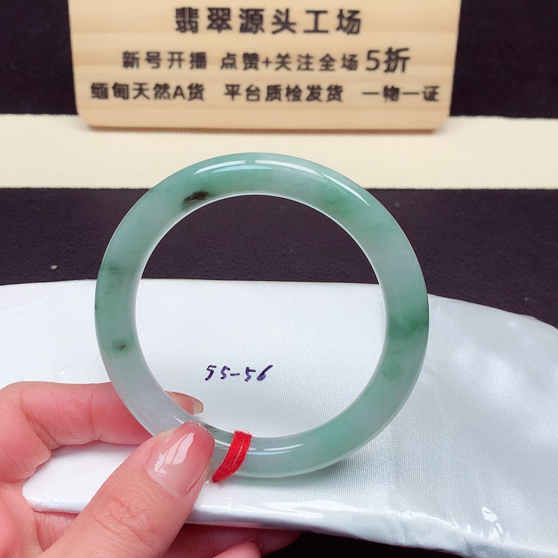 翡翠手镯未镶嵌156号