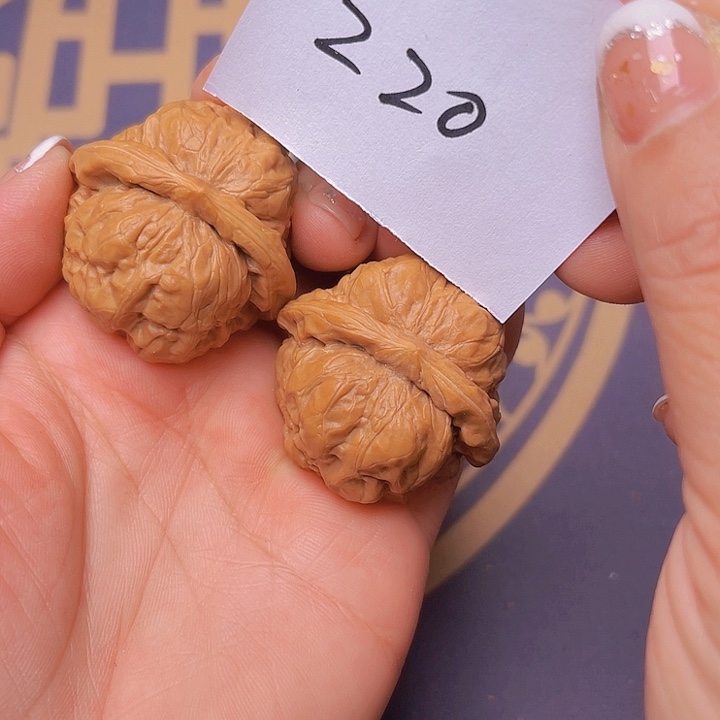 文玩核桃把件蛤蟆头