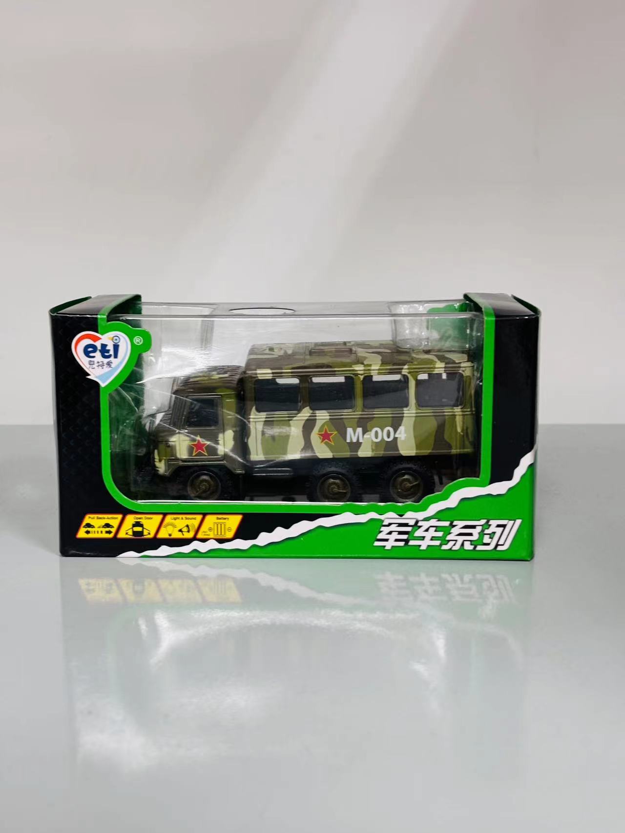 合金声光军事车带回力车