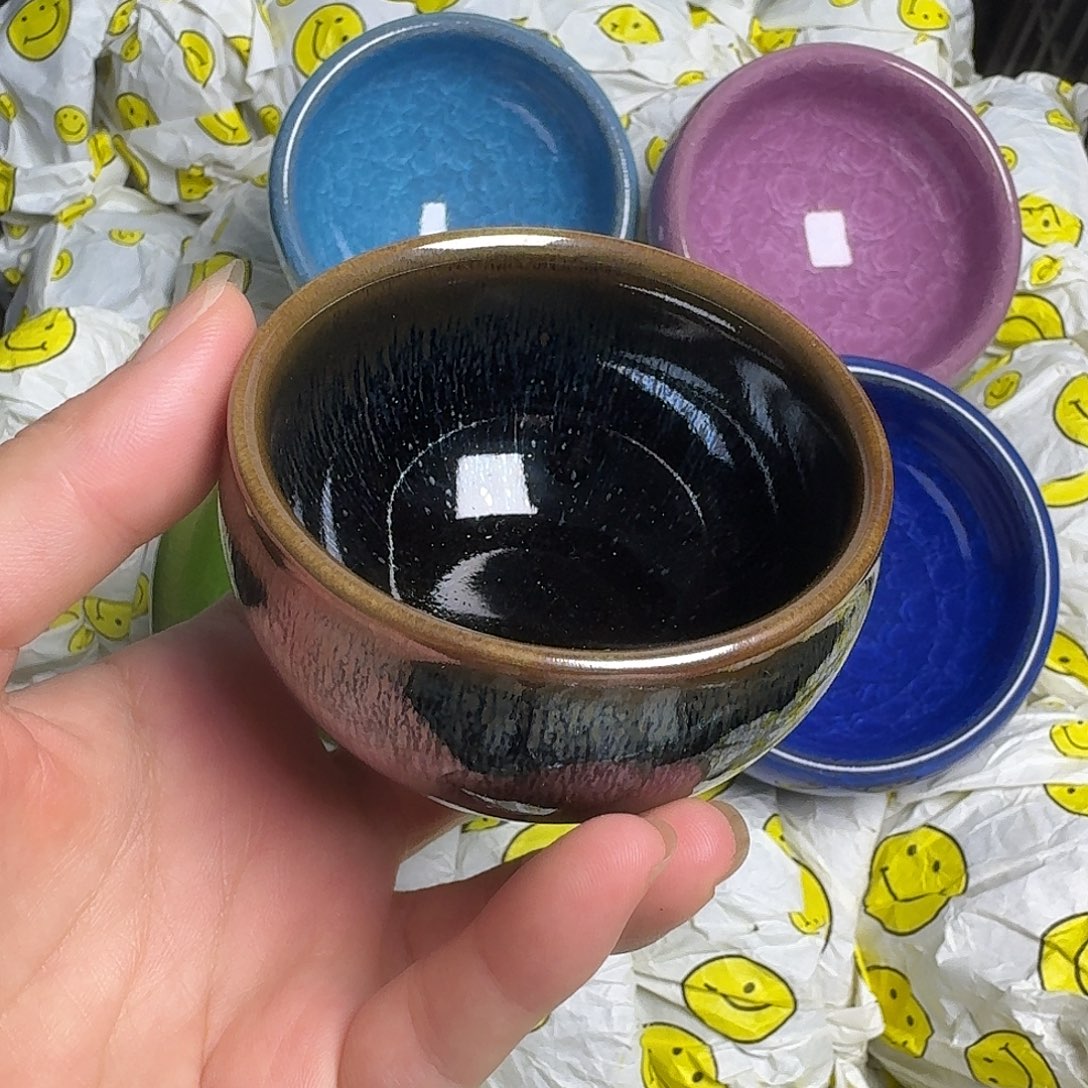 茶盏你是个很爱玩