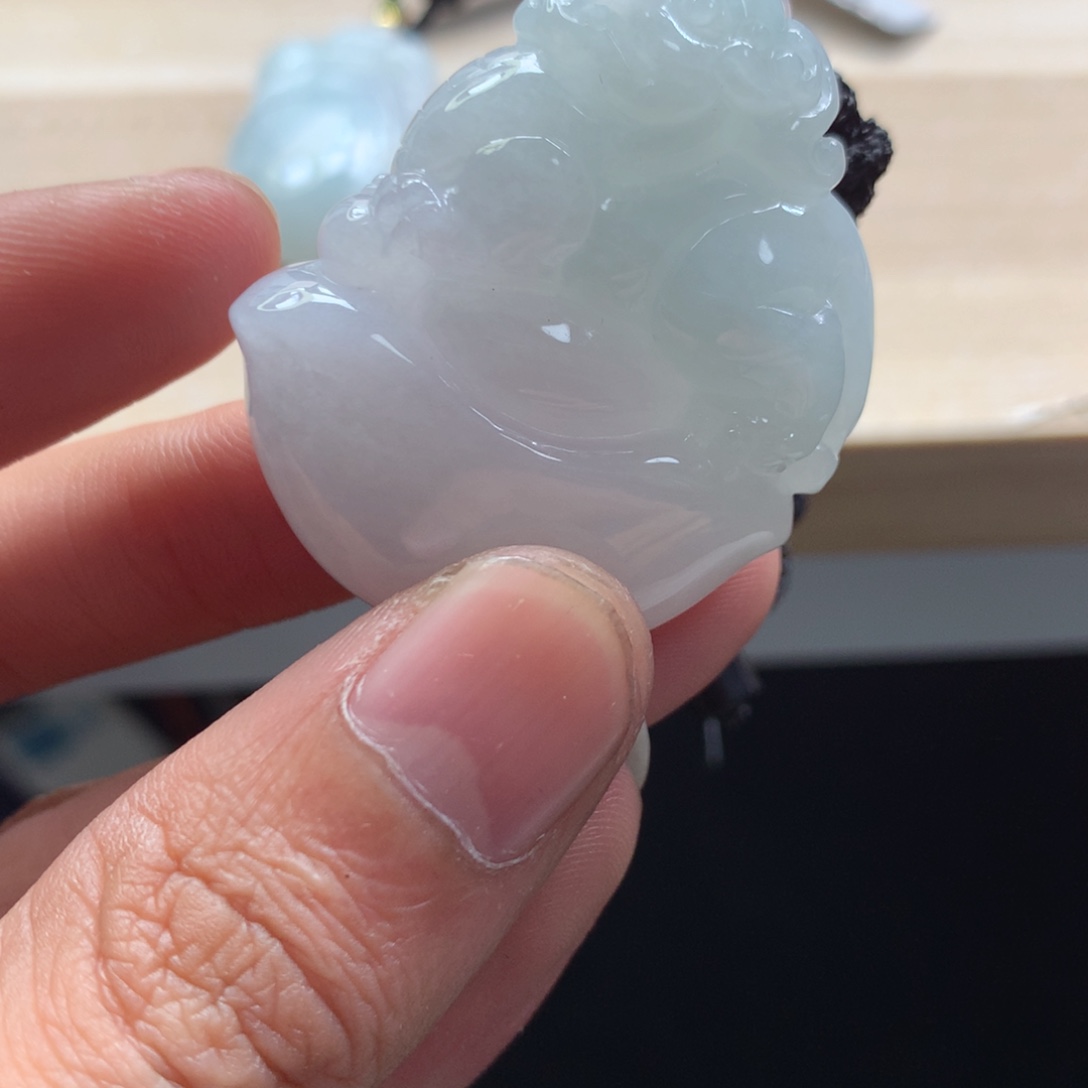 颈饰未镶嵌翡翠吊坠