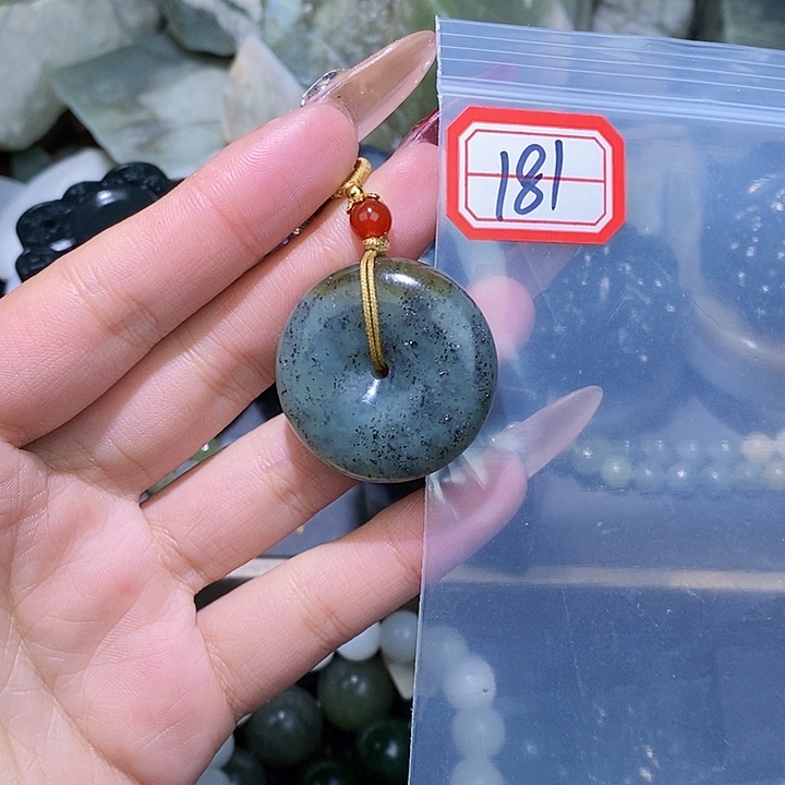 和田玉和田玉边角料随机发未镶嵌