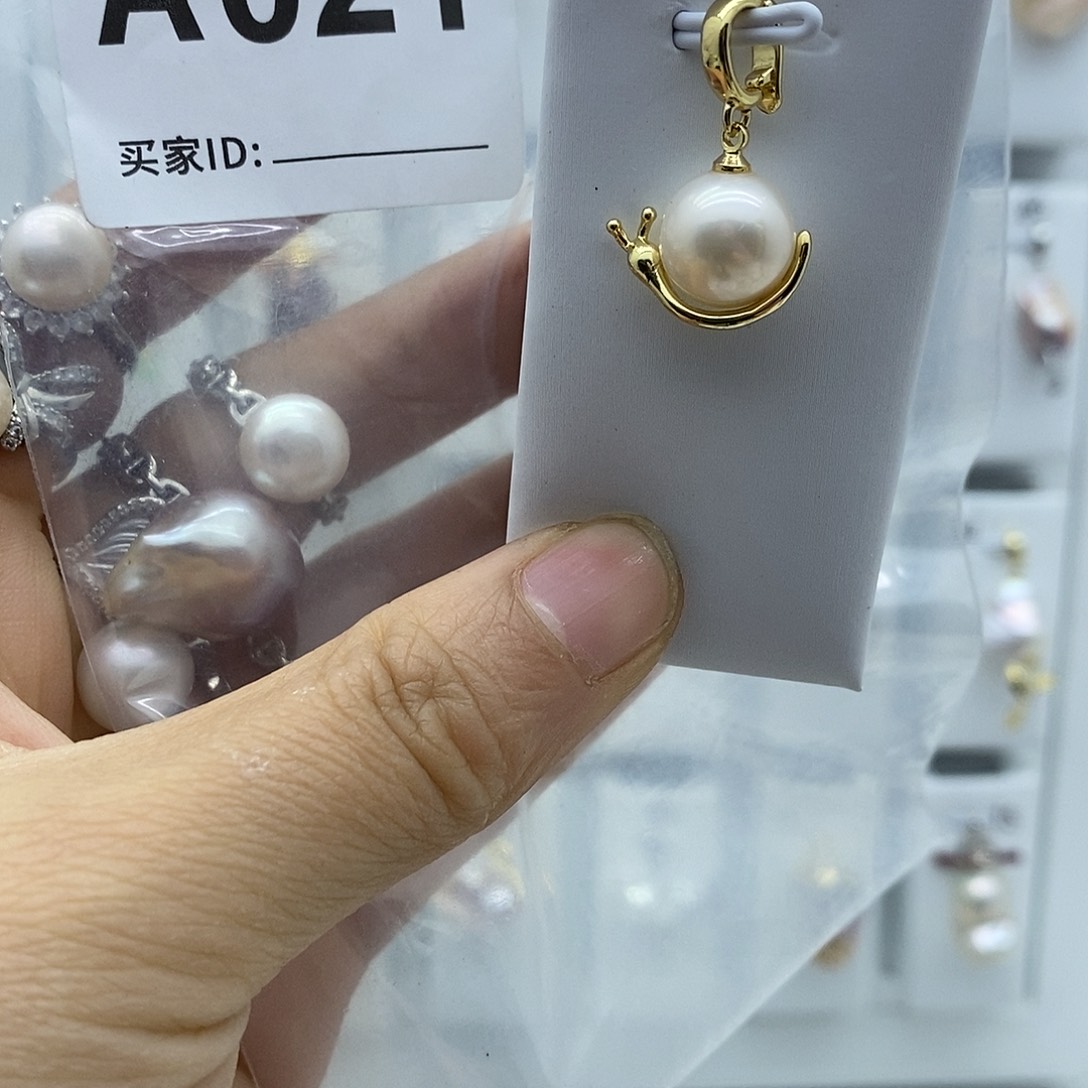 颈饰淡水珍珠钛钢