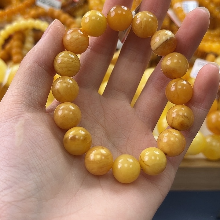 未镶嵌琥珀珠宝奇石