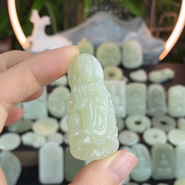 和田玉颈饰未镶嵌