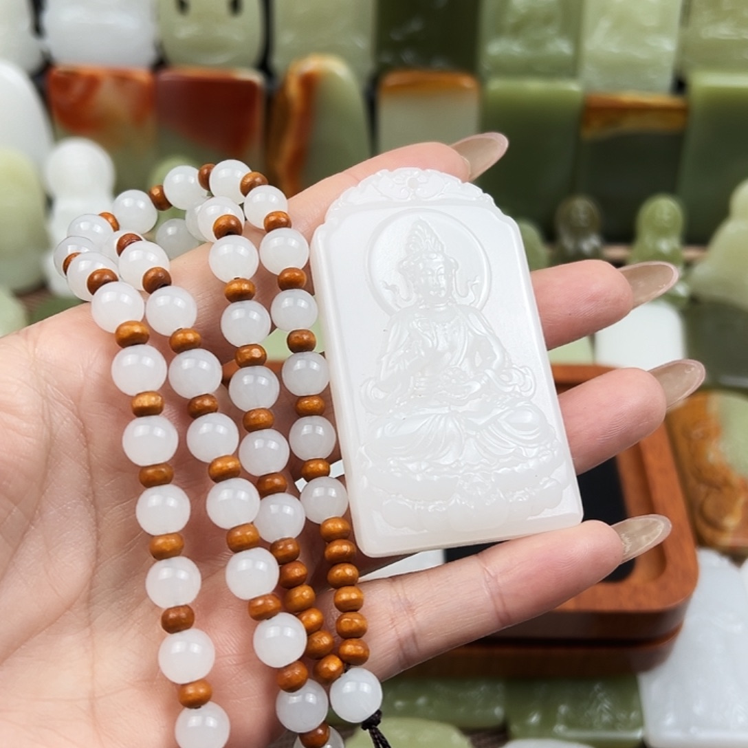 新疆昆仑山料观音