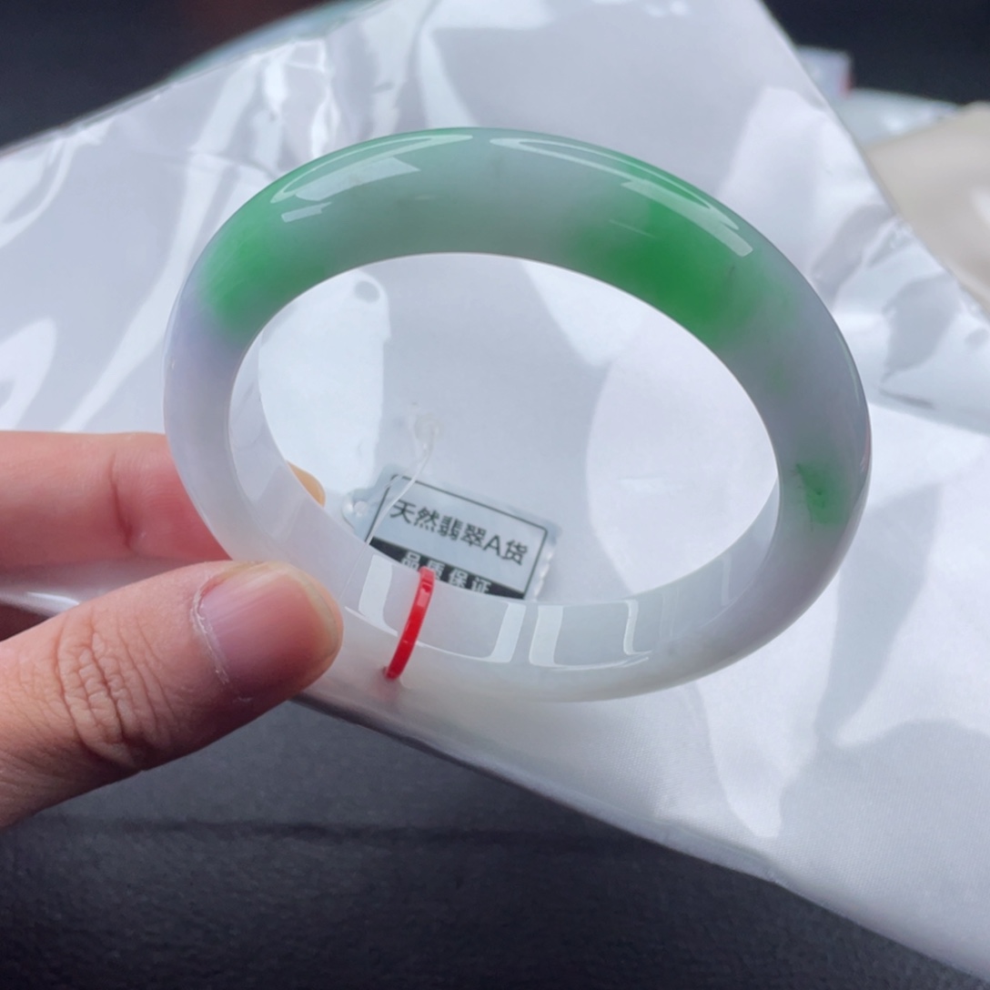 翡翠手镯未镶嵌正圈58瑕疵漏！