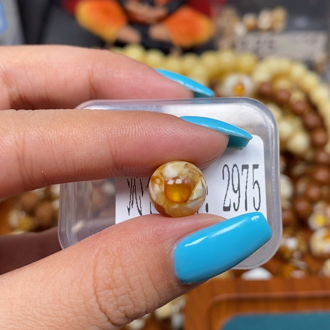 蜜蜡未镶嵌珠宝奇石2975