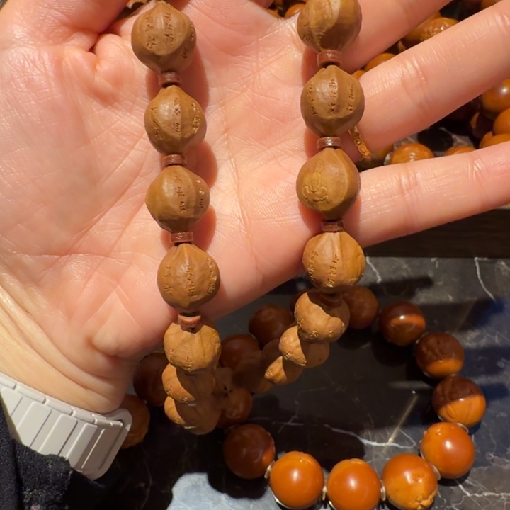 夜***神吊坠橄榄核1.3原皮