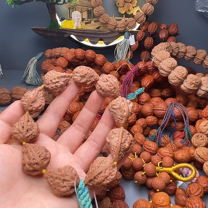 使***者文玩核桃手串麒麟角