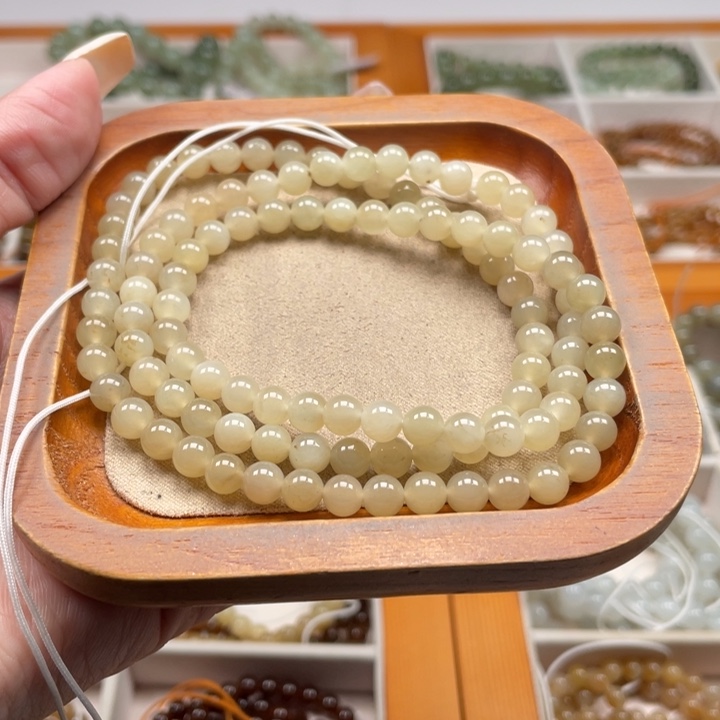 和田玉未镶嵌珠串6mm