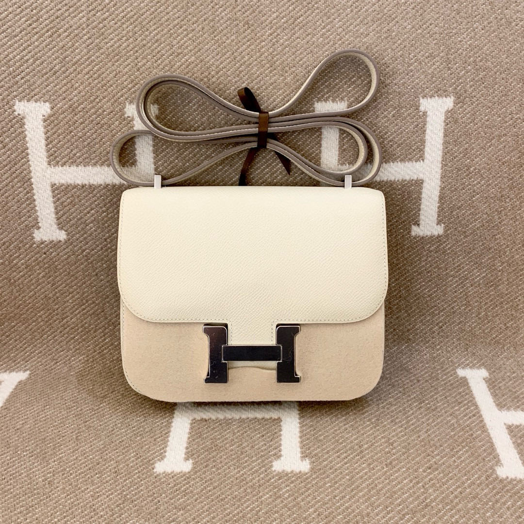 99新 Hermes/爱马仕 99新constance 19 U 奶昔白银扣el0222a1