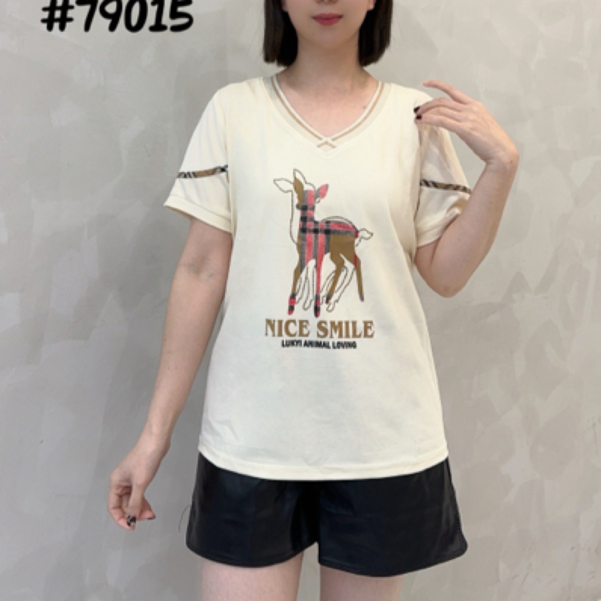 修身型V领短袖T恤夏季时尚印花夏日休闲运动妈妈款7915
