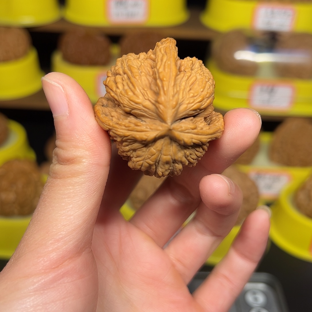 小***人吊坠文玩核桃怀抱子
