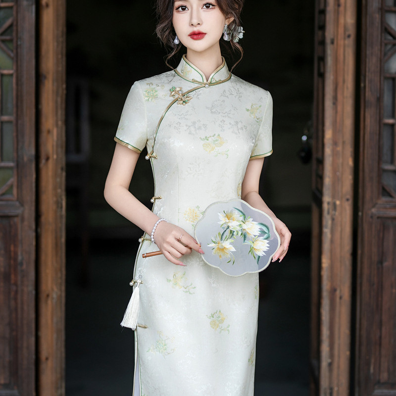 L375米色真丝提花桑蚕年轻复古婚宴改良旗袍连衣裙2025春夏新款