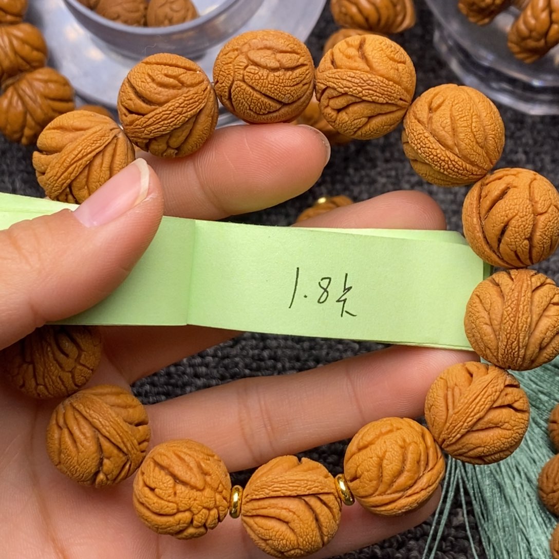 秦岭山脉龙纹桃核 14