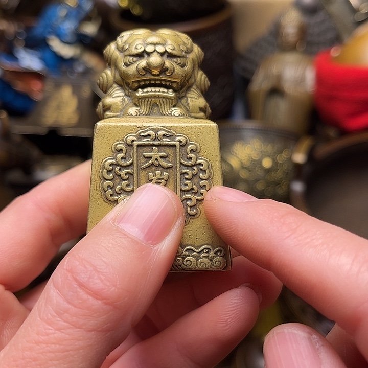 精美铜器批发档口