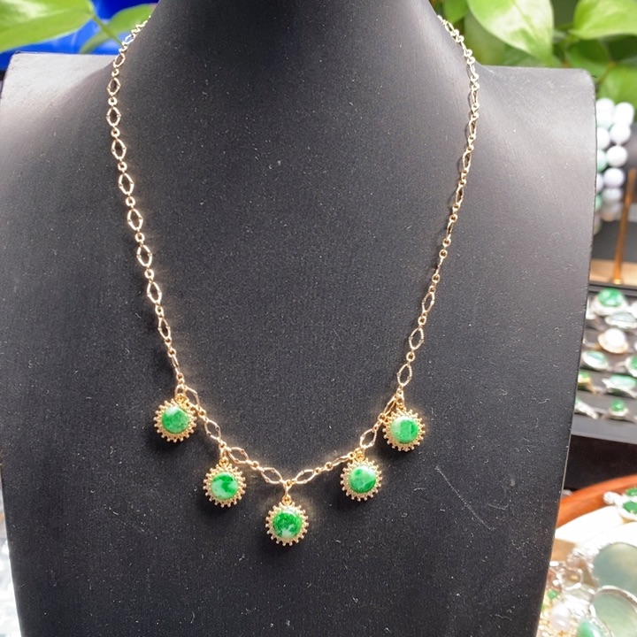 翡翠颈饰合金绿无事牌项链