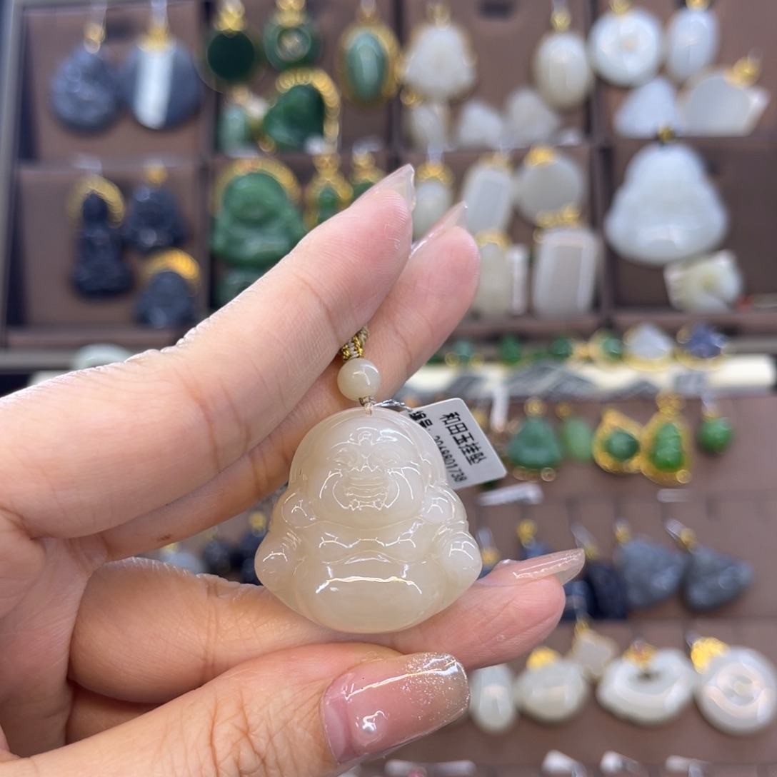 和田玉吊坠未镶嵌