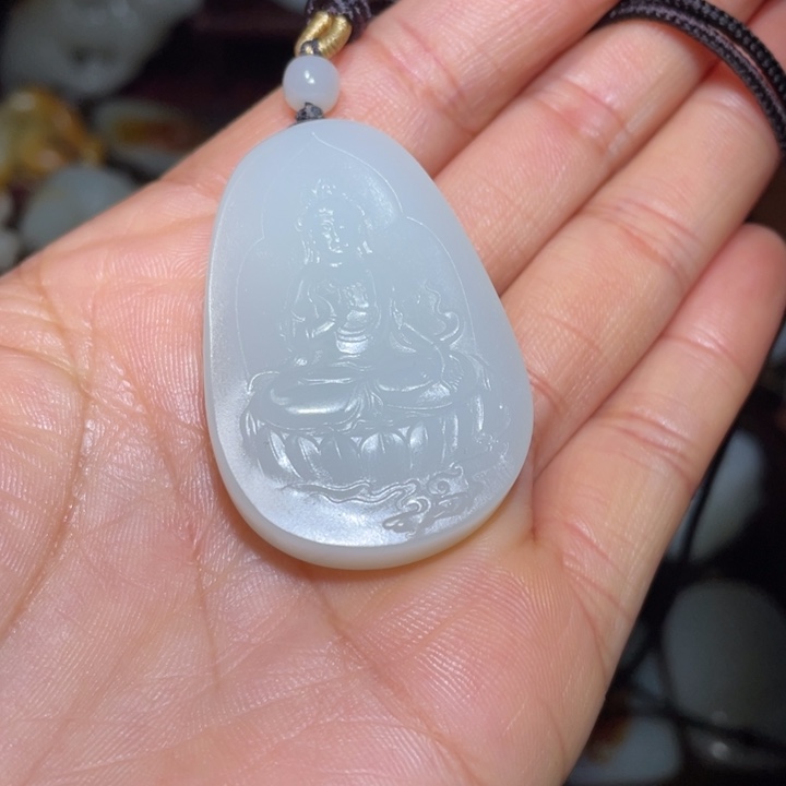 和田玉颈饰未镶嵌幸***?