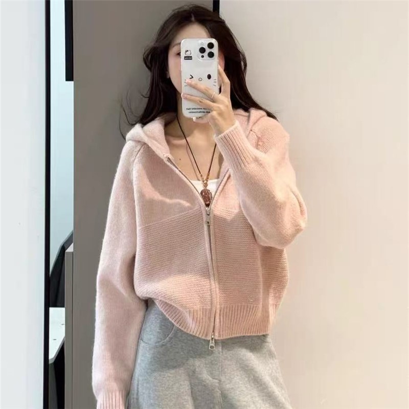韩系氛围感秋冬穿搭粉色毛衣外穿绝美拉链外套上衣连帽针织开衫
