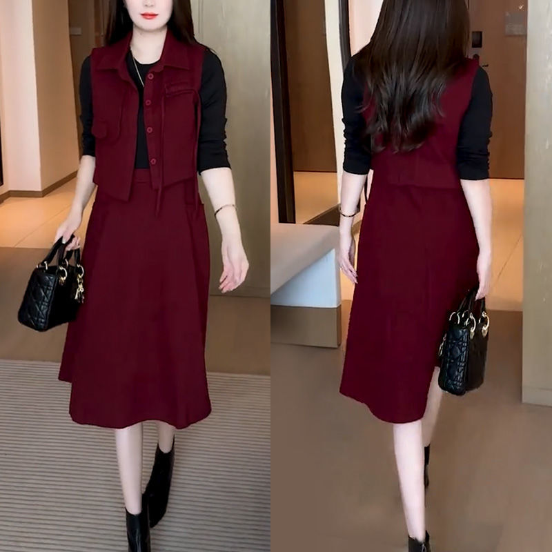 2025春秋新款时尚洋气气质连衣裙纯色马甲古着减龄显瘦裙子两件套