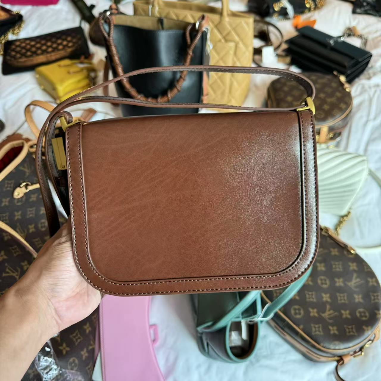 焦糖色单肩斜挎豆腐包/CK/晓晓