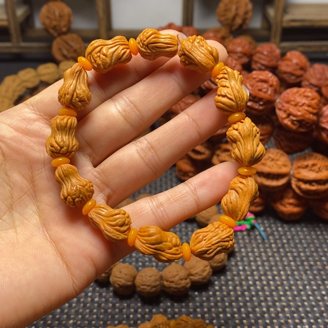 文玩核桃手串花生手串