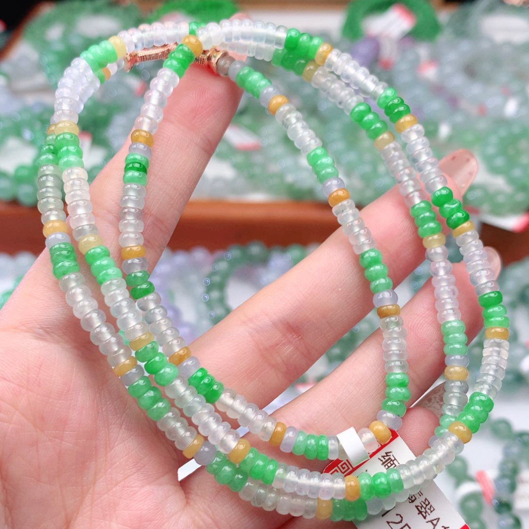 翡翠手链未镶嵌翡翠