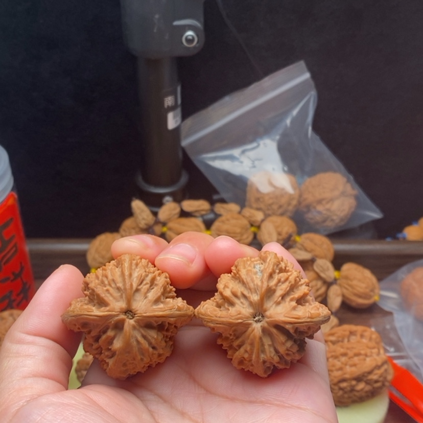 【闪购商品】吊坠文玩核桃38尺玉华宫