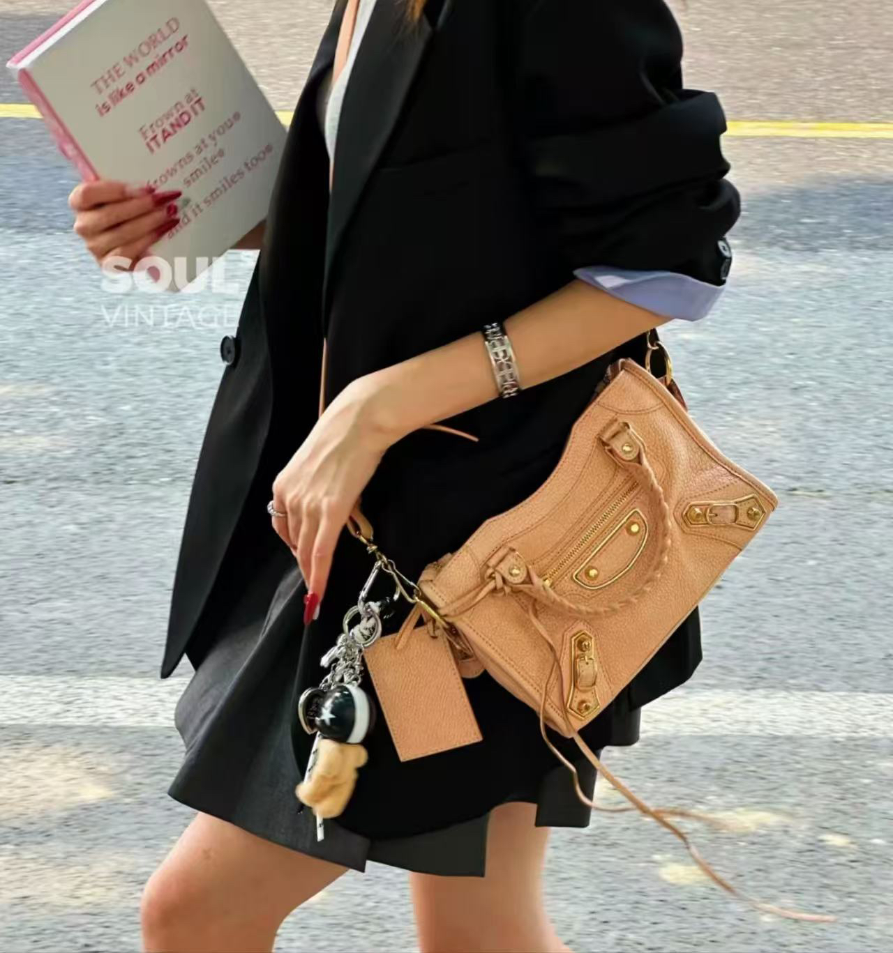 95新 Balenciaga/巴黎世家 珍甄 西柚粉mini机车斜挎包 73169