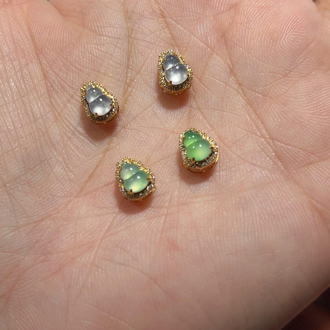 -***7翡翠18K金镶嵌颈饰