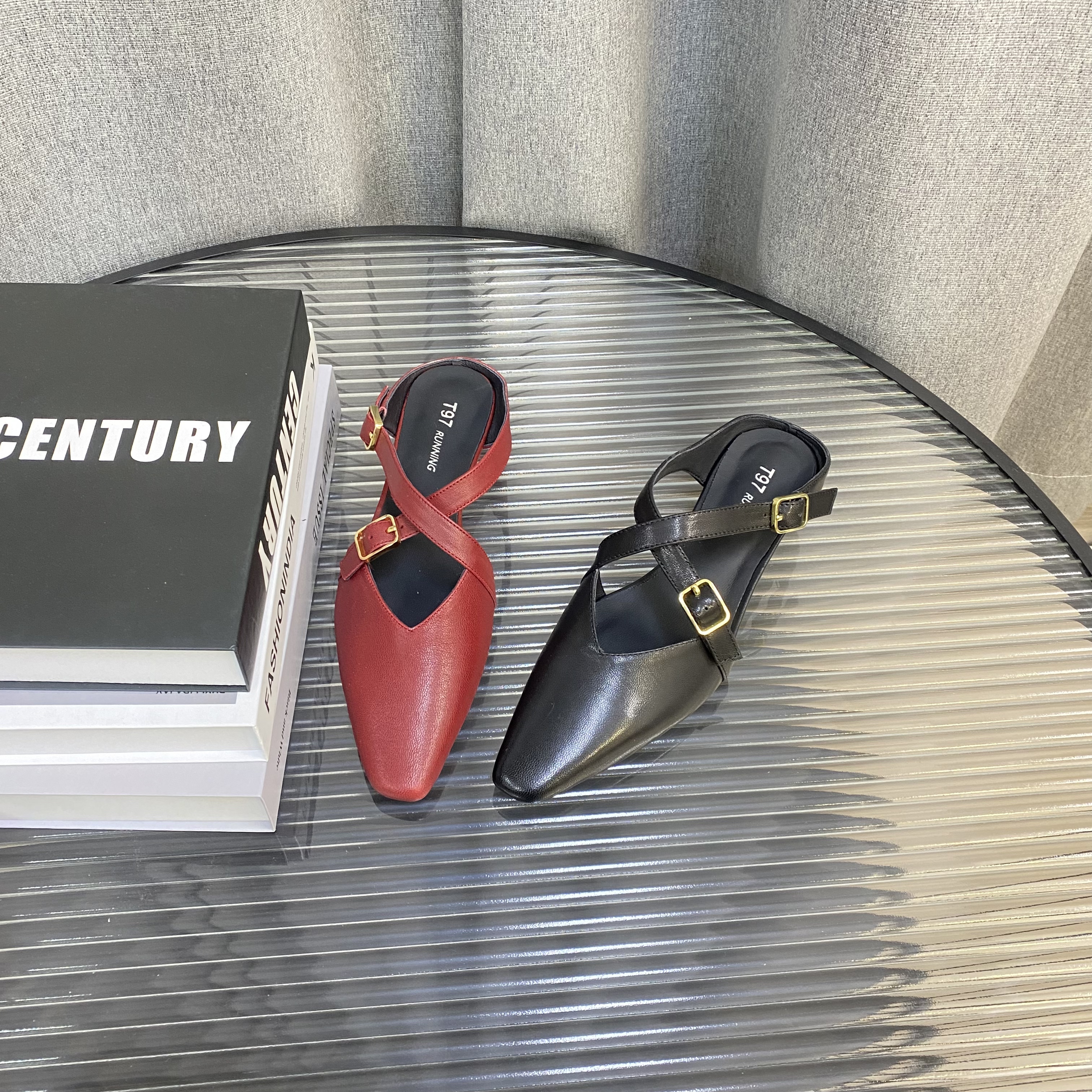 东东夏季新款法式后空交叉带设计方头低跟气质简约包头拖F7701