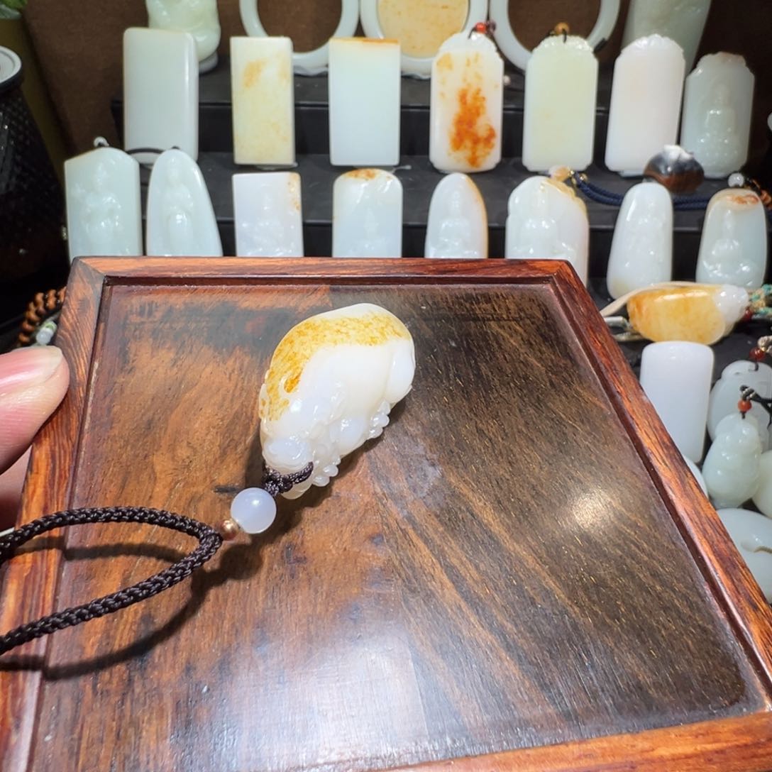 和田玉吊坠(不含链)未镶嵌