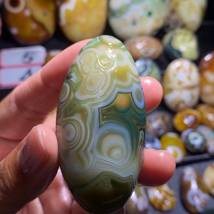 玛瑙/玉髓未镶嵌珠宝奇石84