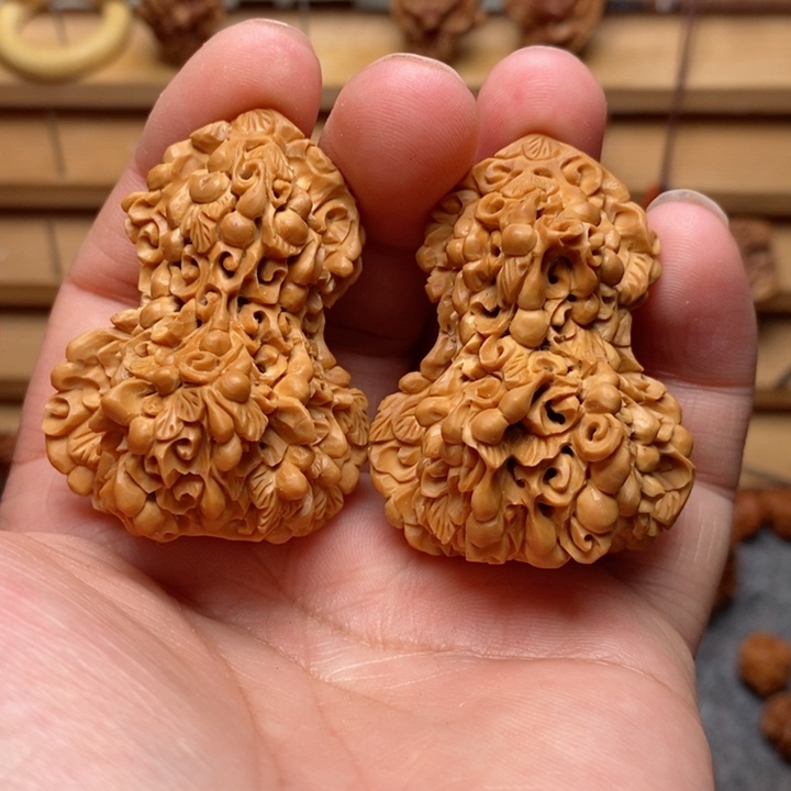 核桃手工雕刻福禄万代