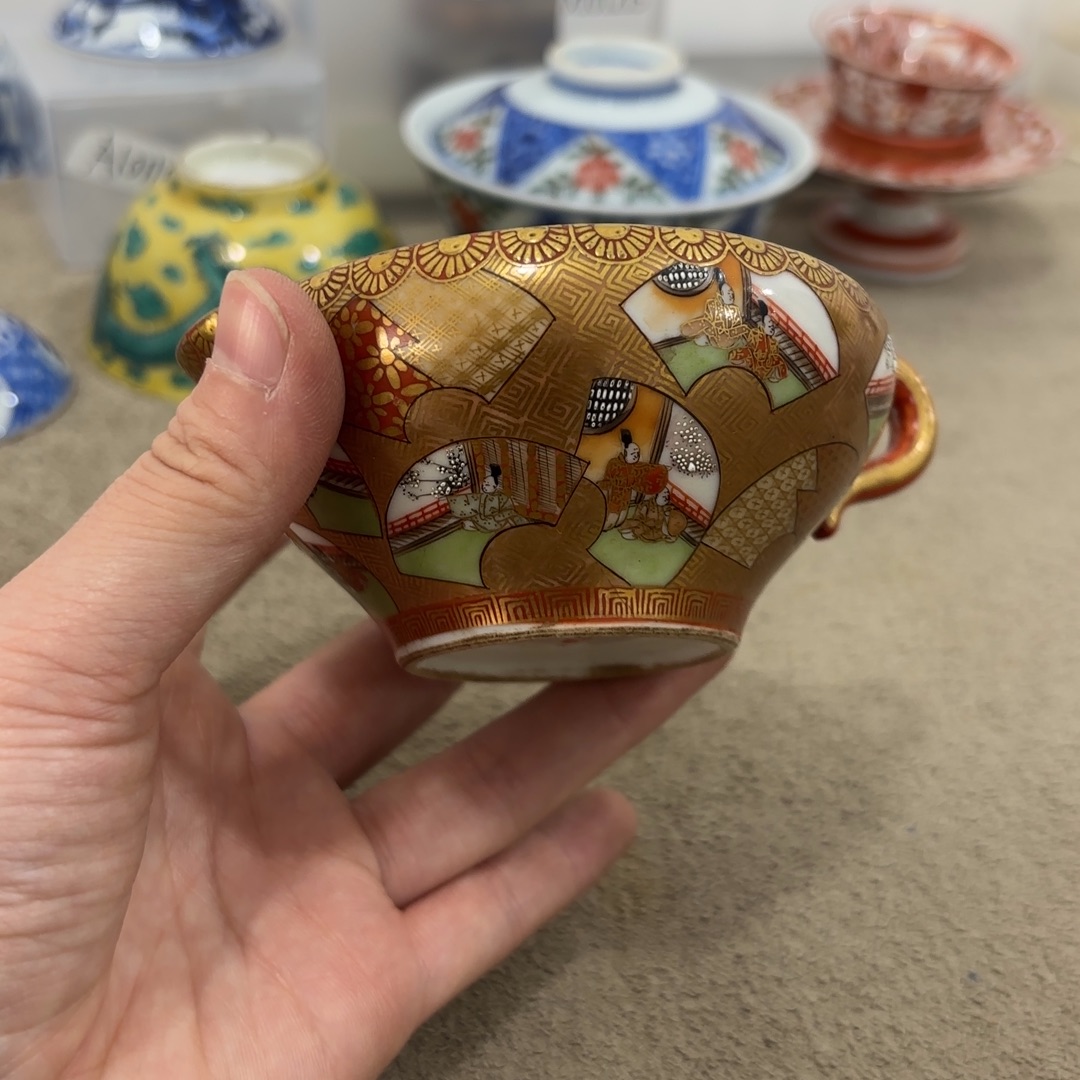 瓷片非常好看漂亮的物品 