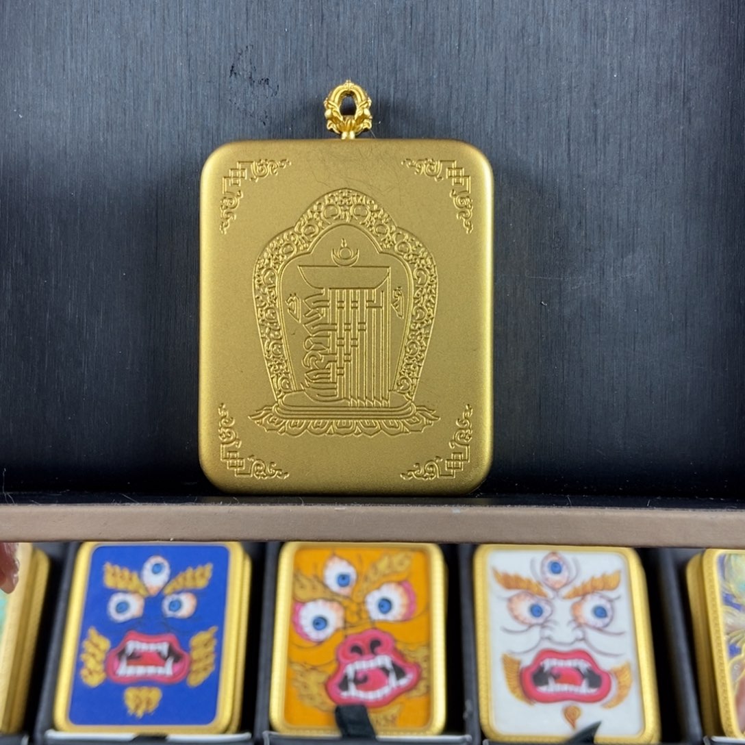 吊坠雯*吖美丽的唐卡结缘