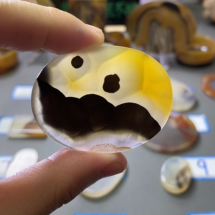 玛瑙/玉髓未镶嵌珠宝半成品170