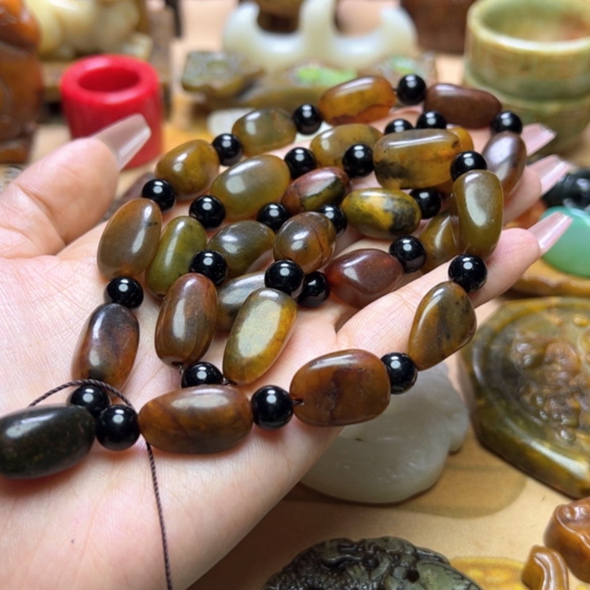 【闪购商品】蛇纹石玉颈饰未镶嵌