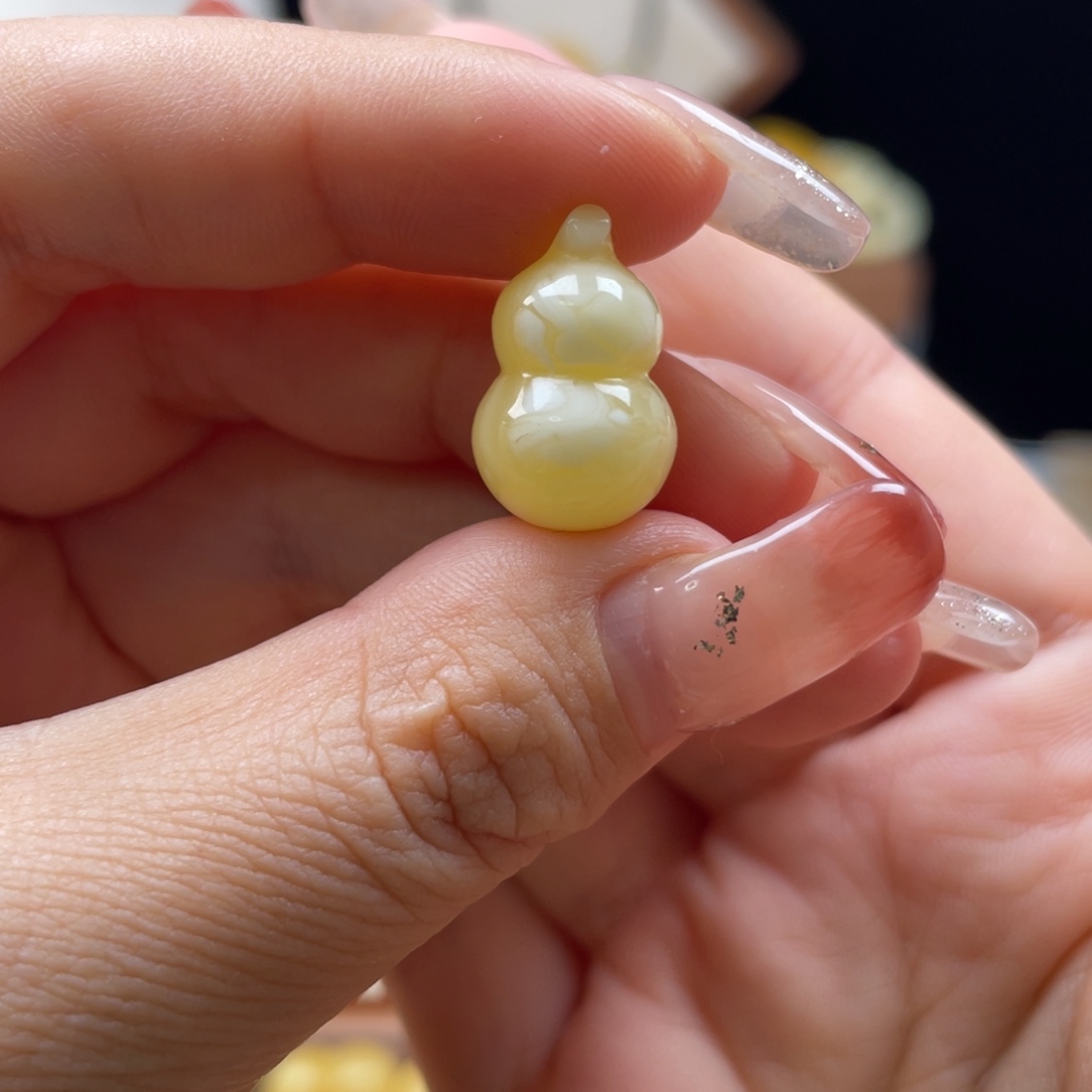 琥珀未镶嵌珠宝奇石迷你小葫芦