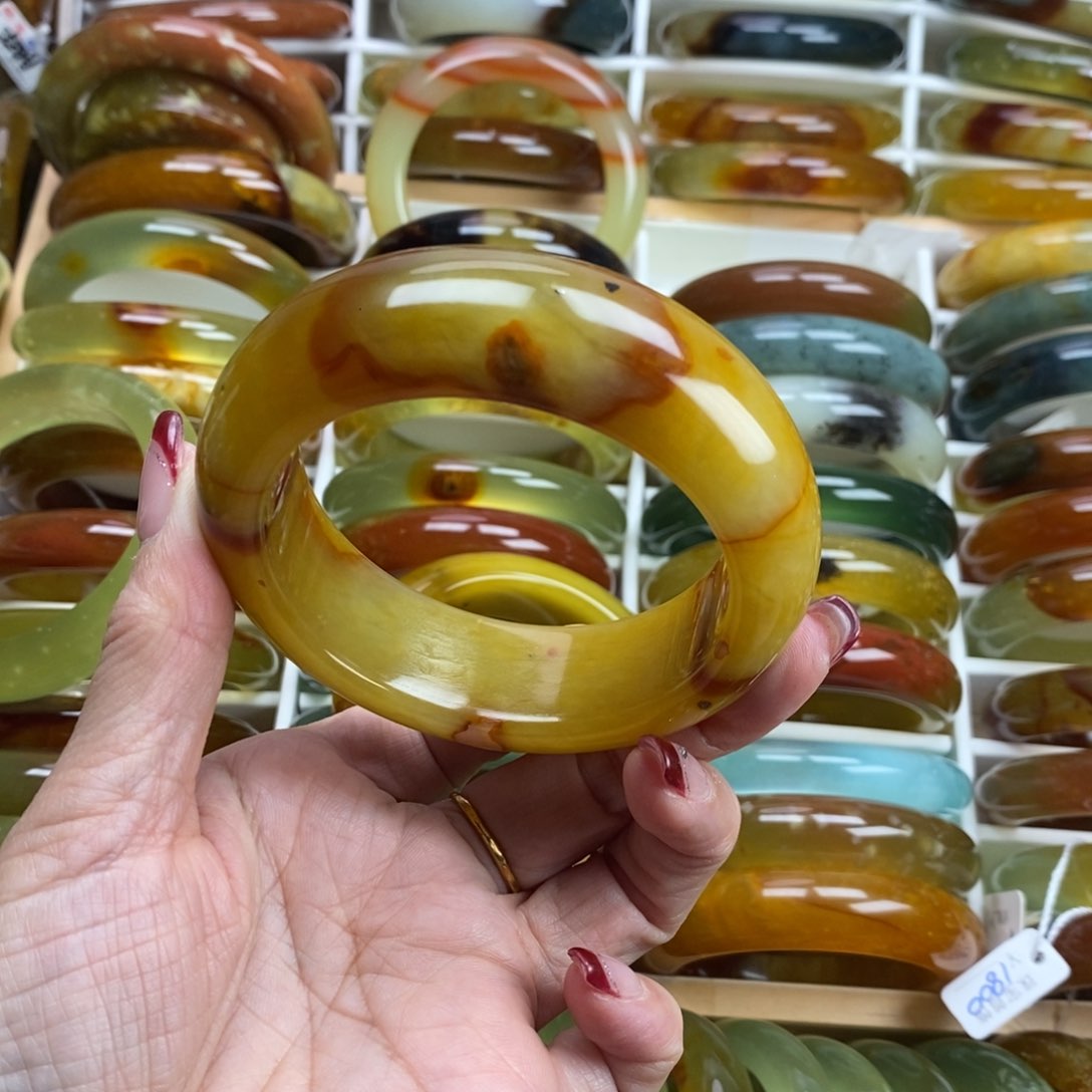 未镶嵌蛇纹石玉手镯一****排