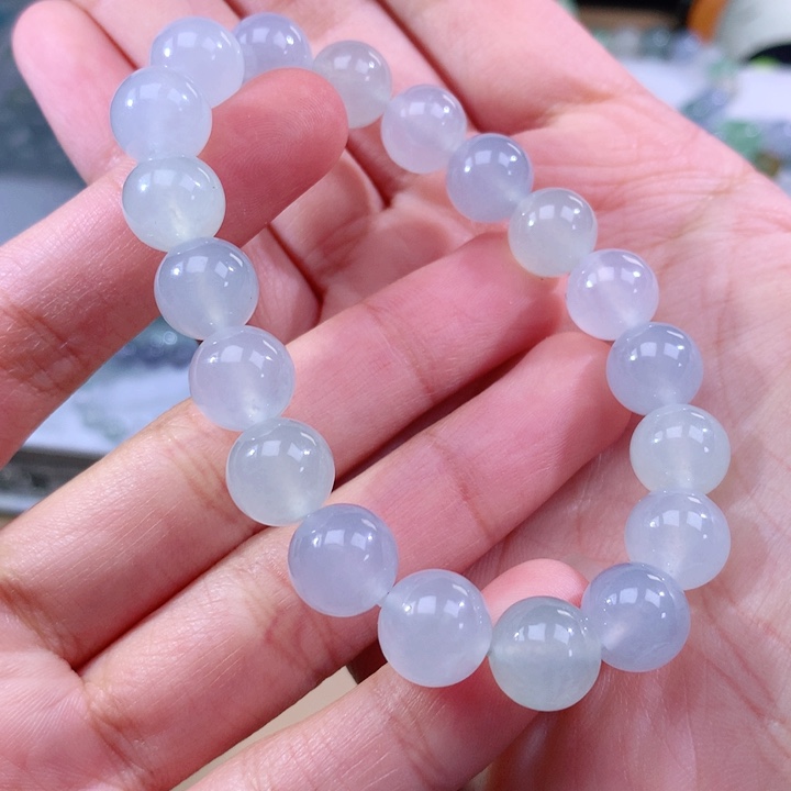 翡翠手链未镶嵌翡翠