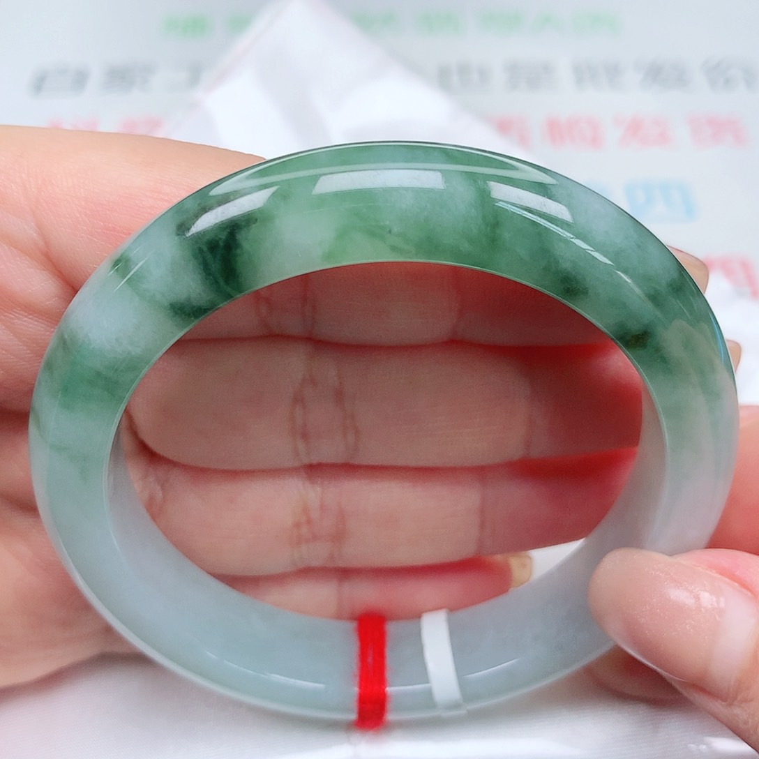 翡翠手镯未镶嵌飘花半山水4⭐️