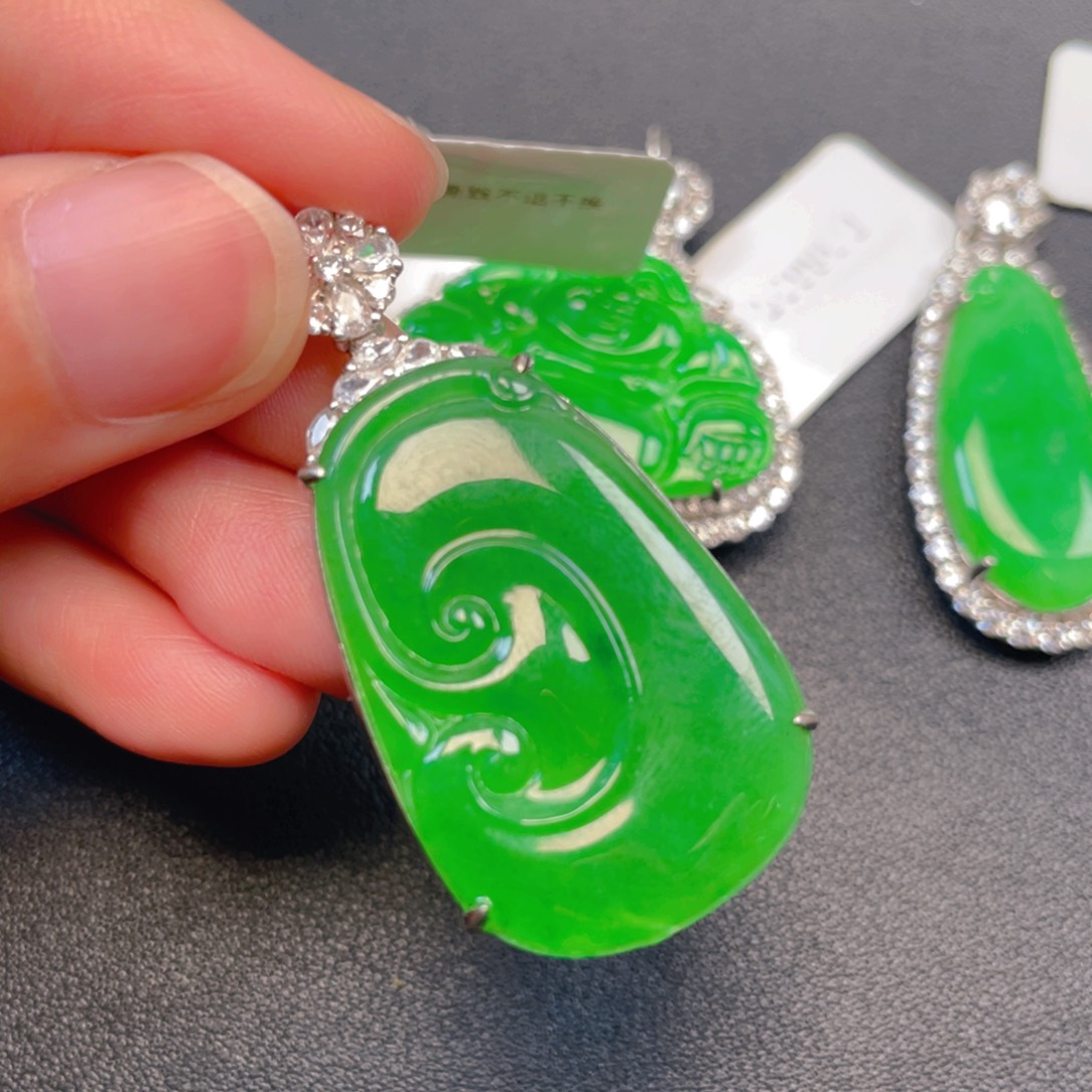 吊坠(不含链)银S925镶嵌翡翠